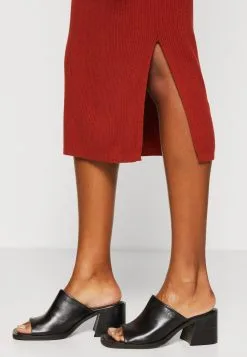 ESPRIT Etuikjole - Terracotta 13 ESPRIT Etuikjole - Terracotta -ESPRIT Butikk 778f18b67ea84488a3ca3126eb39a7b2