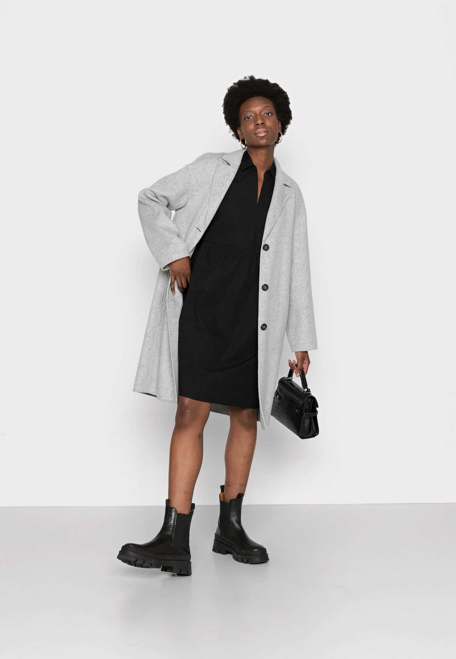 ESPRIT Dresses Light - Kjole - Black 4 ESPRIT Dresses Light - Kjole - Black - Bilde 2