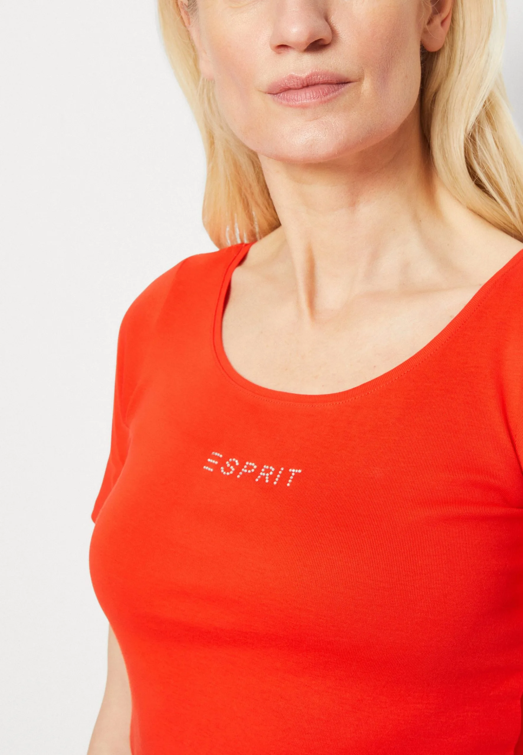 ESPRIT T-Shirts Med Print - Red 8 ESPRIT T-Shirts Med Print - Red - Bilde 6