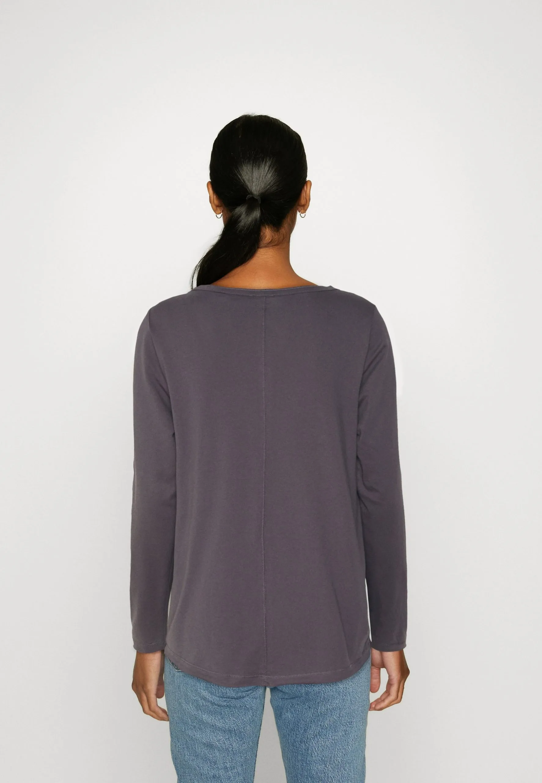 ESPRIT Lslv Core T Aw - Topper Langermet - Anthracite 5 ESPRIT Lslv Core T Aw - Topper Langermet - Anthracite - Bilde 3