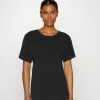 ESPRIT Core - T-Shirts - Black -ESPRIT Butikk 8c5de46a88634686bf60ab495932c32c