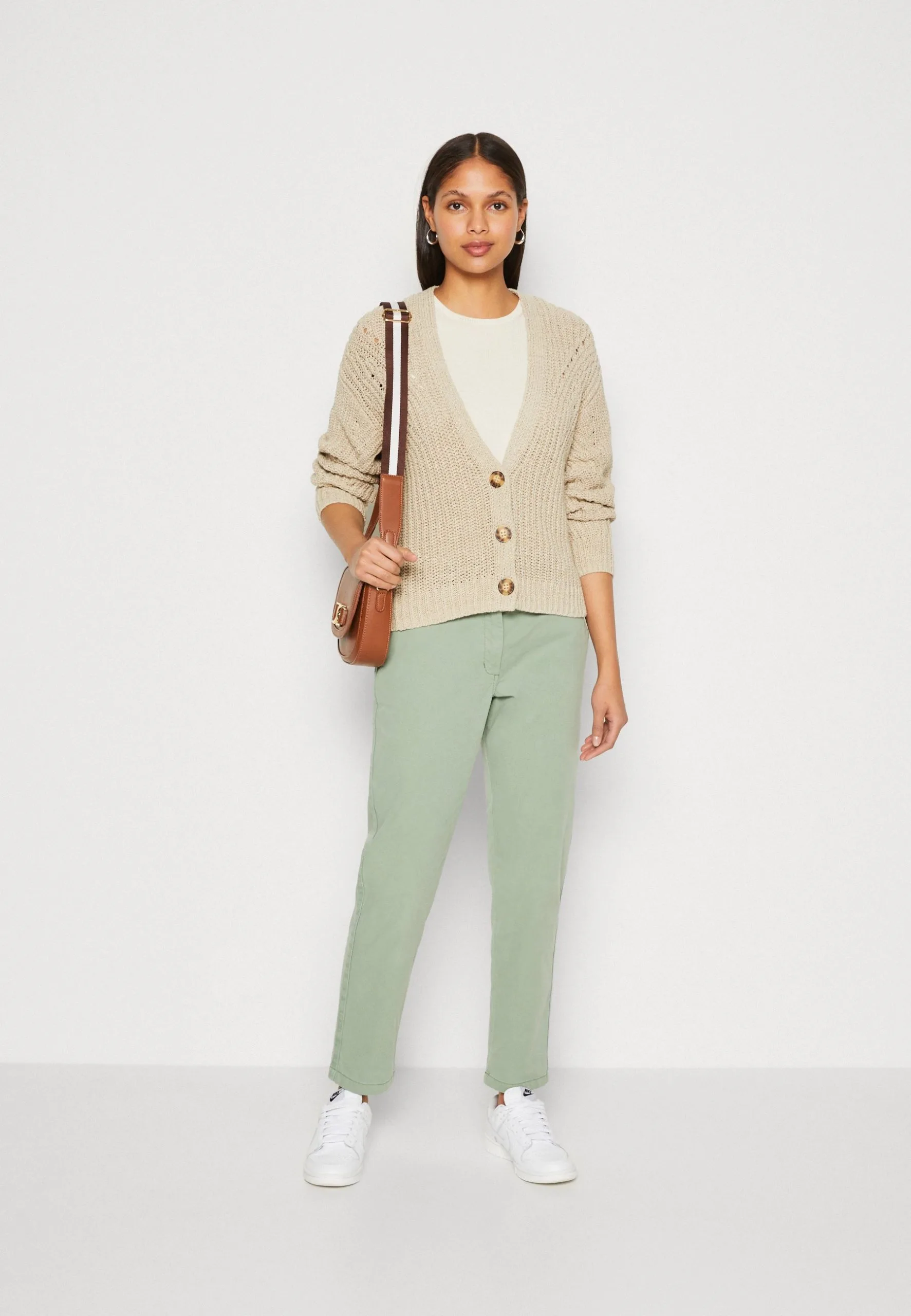 ESPRIT Tape Stitch - Cardigan - Light Taupe 4 ESPRIT Tape Stitch - Cardigan - Light Taupe - Bilde 2