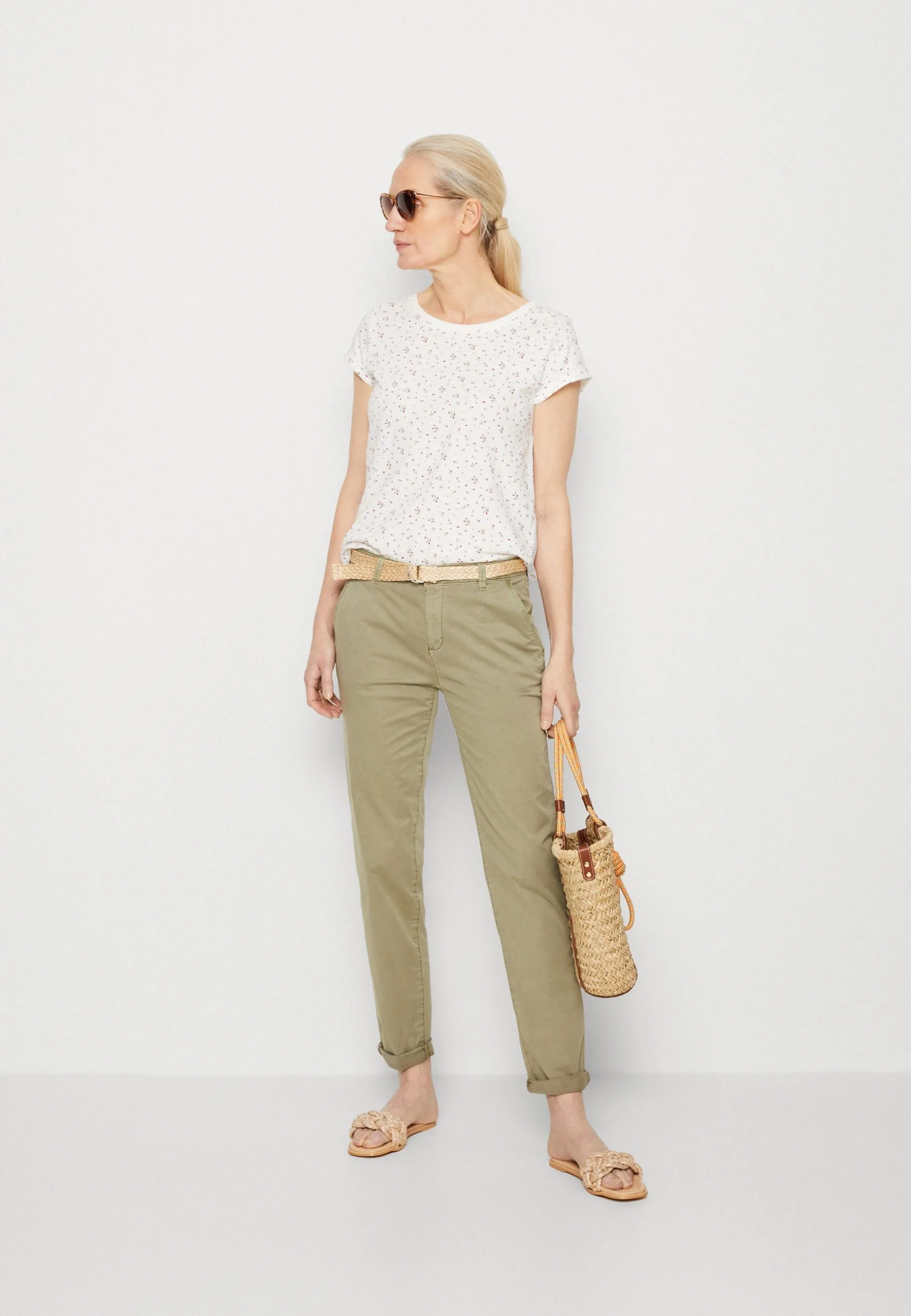 Edc By Esprit Sus Aop - T-Shirts Med Print - Offwhite 4 Edc By Esprit Sus Aop - T-Shirts Med Print - Offwhite - Bilde 2