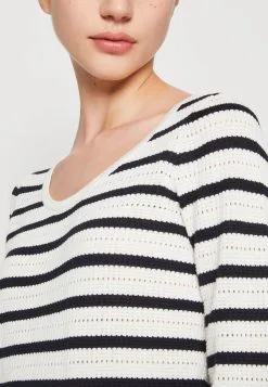 Edc By Esprit Strikkegenser - Off White 13 Edc By Esprit Strikkegenser - Off White -ESPRIT Butikk 96d67182fae9410183fb707b30adea9b