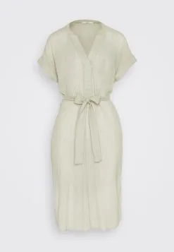 ESPRIT Dress- Kjole - Dusty Green 12 ESPRIT Dress- Kjole - Dusty Green -ESPRIT Butikk 99d79fd4df0f4c8f96cdd15eee330132
