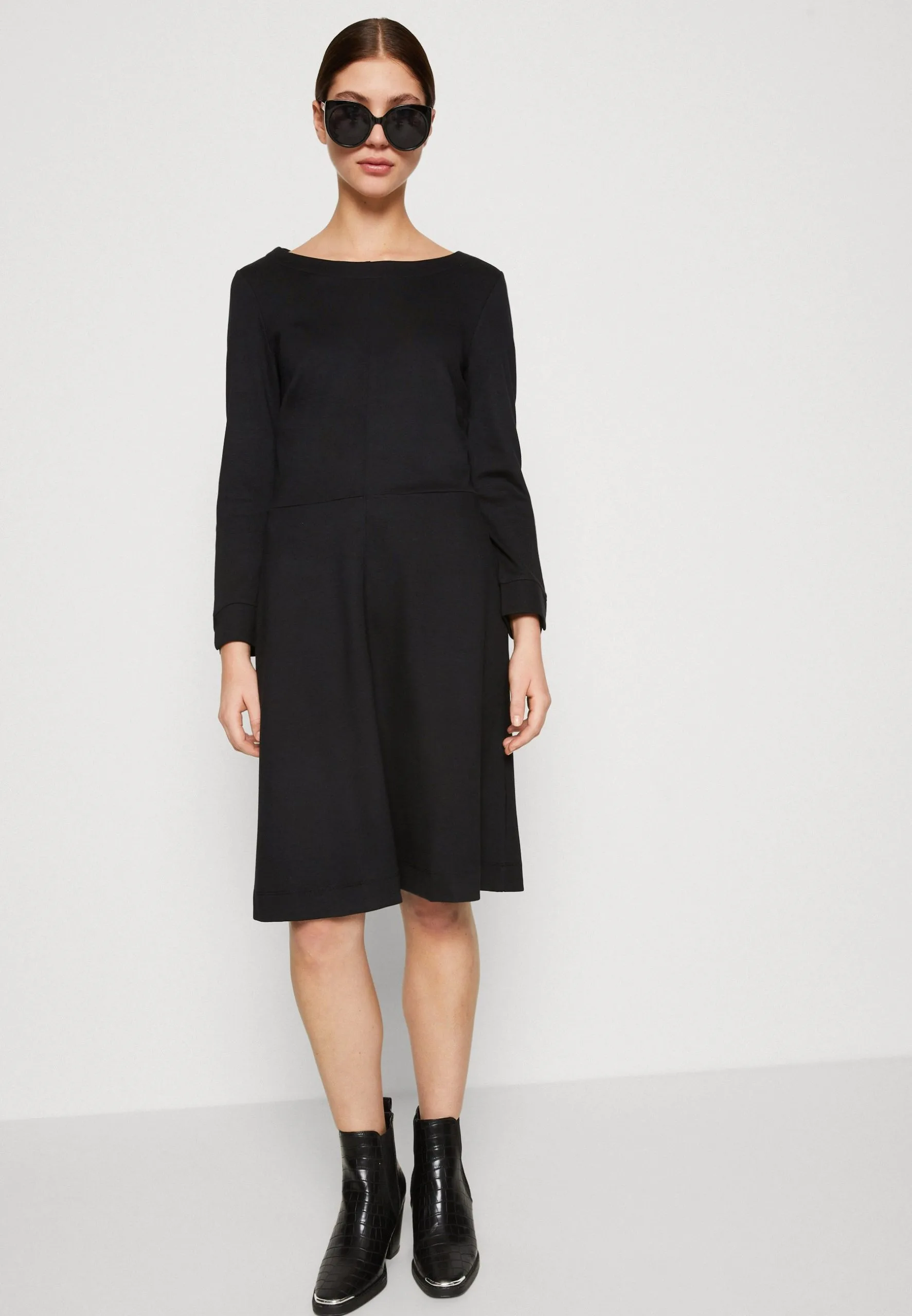 ESPRIT Punti Dress - Jerseykjole - Black 6 ESPRIT Punti Dress - Jerseykjole - Black - Bilde 4
