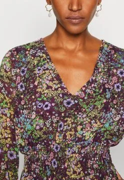 Edc By Esprit Dress - Kjole - Dark Purple 13 Edc By Esprit Dress - Kjole - Dark Purple -ESPRIT Butikk 9e5d174a26104984a05944daf9261bb9