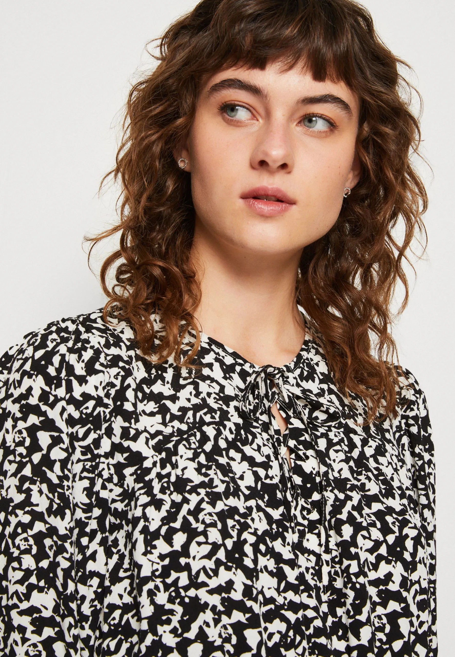 ESPRIT Tie - Kjole - Ice 6 ESPRIT Tie - Kjole - Ice - Bilde 4