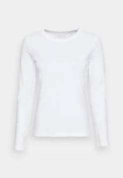 ESPRIT Core Crew - Topper Langermet - White 10 ESPRIT Core Crew - Topper Langermet - White -ESPRIT Butikk a9819ba82ac54b45a214bb35c1117819