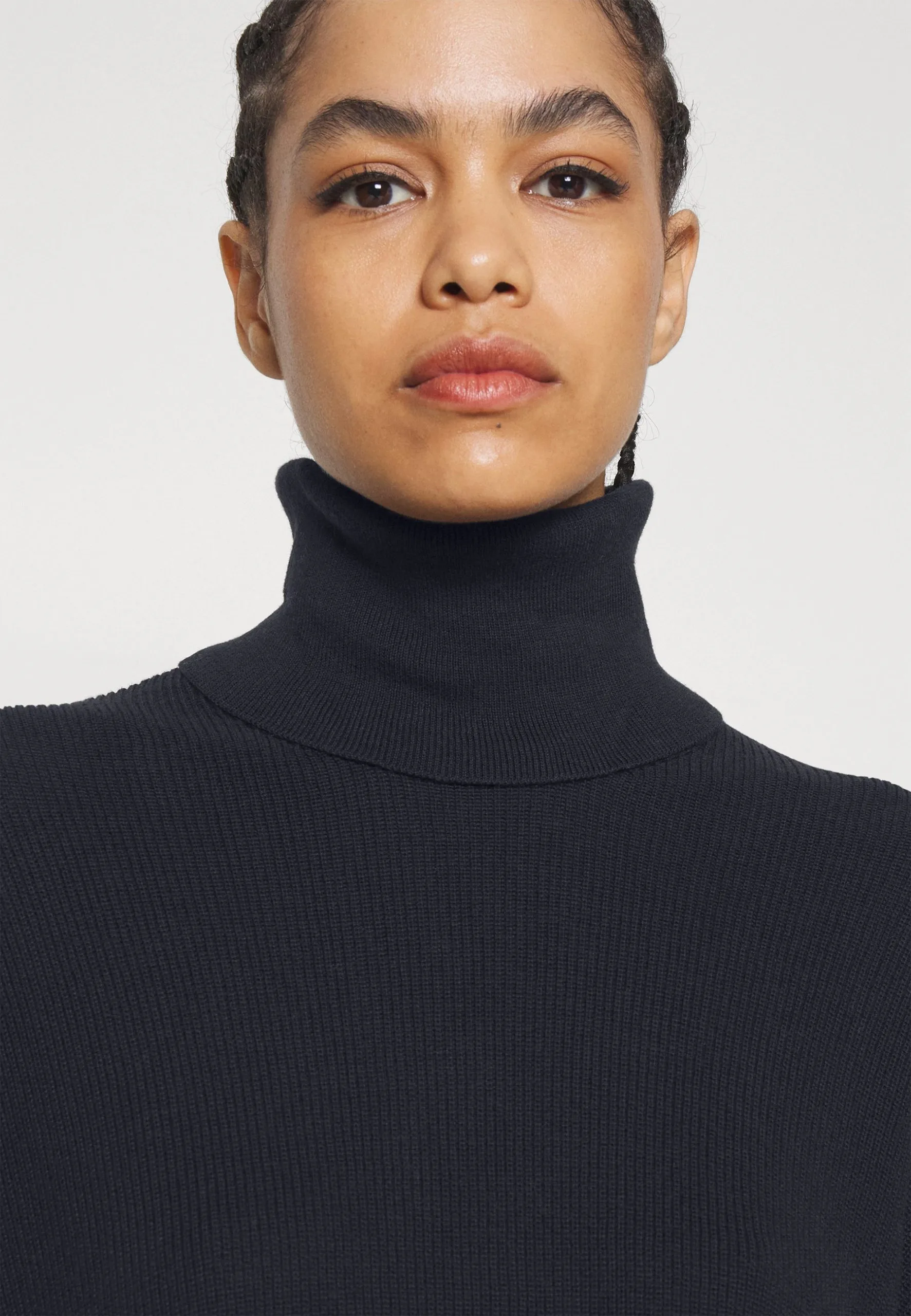 ESPRIT Badwing Rollneck- Strikkegenser - Navy 9 ESPRIT Badwing Rollneck- Strikkegenser - Navy - Bilde 7