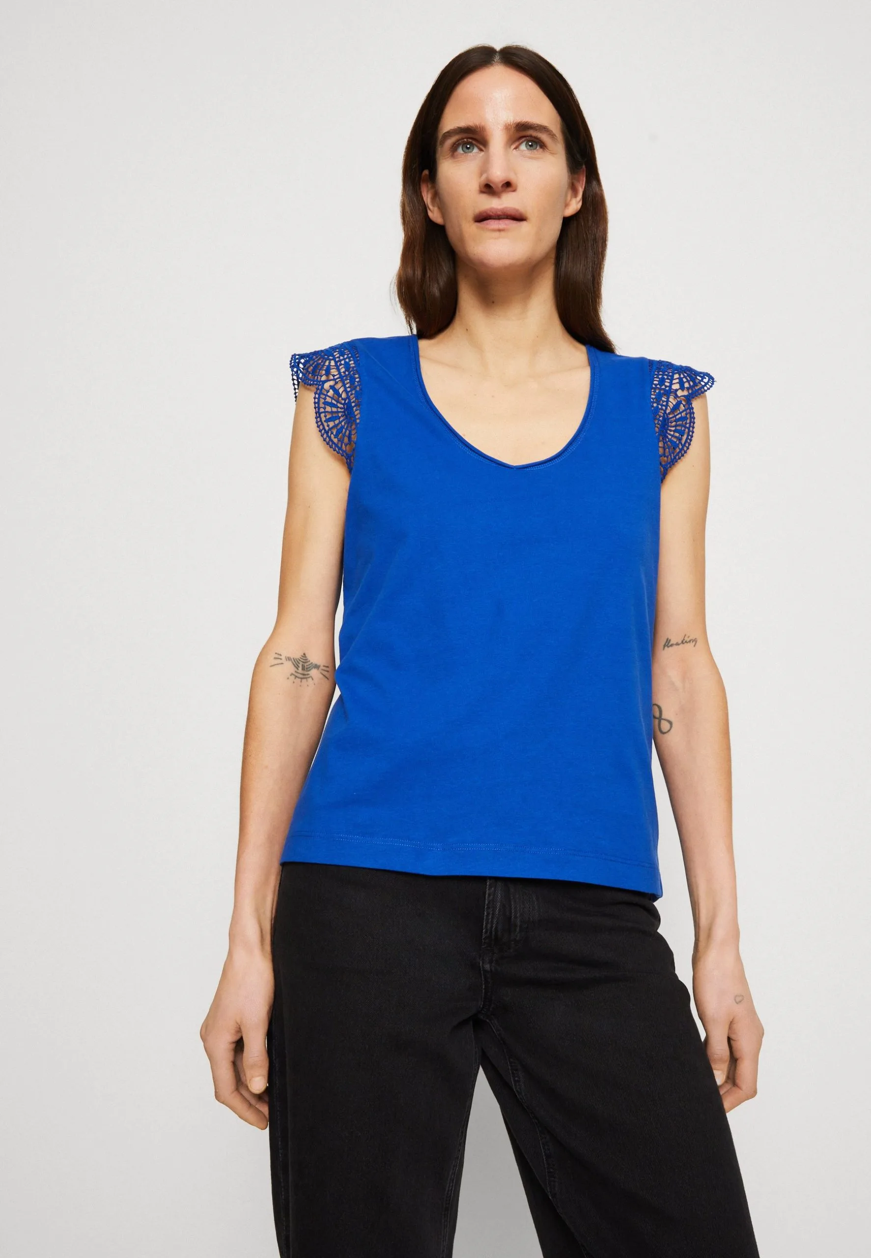 ESPRIT T-Shirts Med Print - Ink 6 ESPRIT T-Shirts Med Print - Ink - Bilde 4