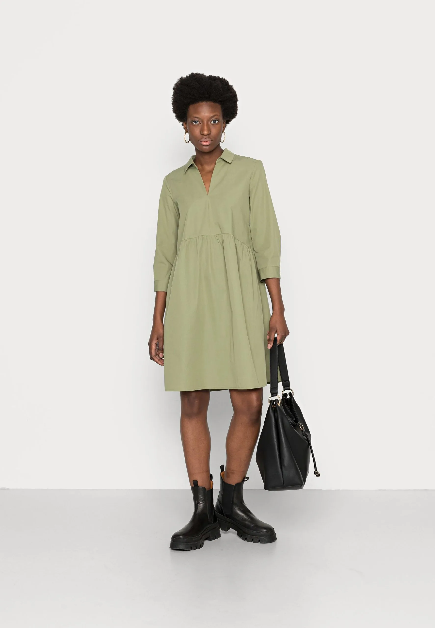 ESPRIT Dresses Light - Kjole - Light Khaki 4 ESPRIT Dresses Light - Kjole - Light Khaki - Bilde 2