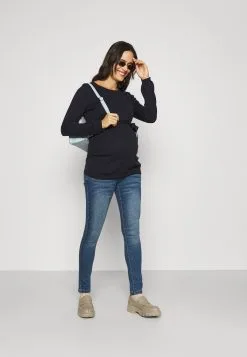 Strikkegenser - Night Blue 9 Strikkegenser - Night Blue -ESPRIT Butikk af810357f77d4060aafec39e53fdac96