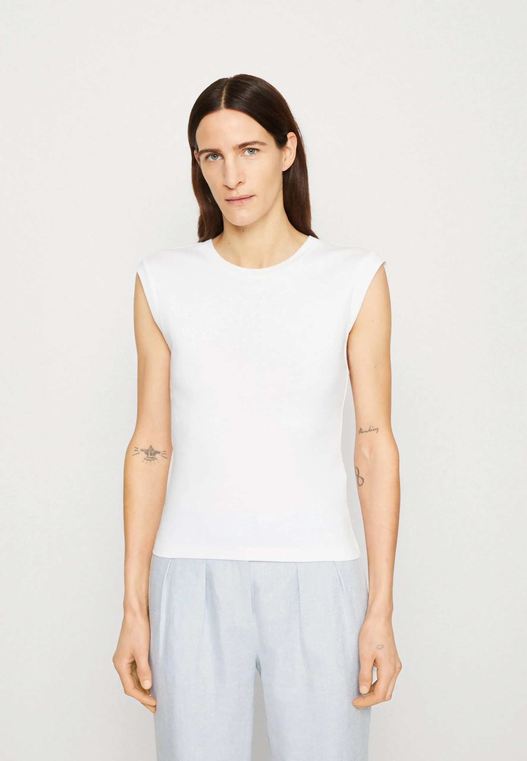 ESPRIT New Shape- T-Shirts - White 3 ESPRIT New Shape- T-Shirts - White