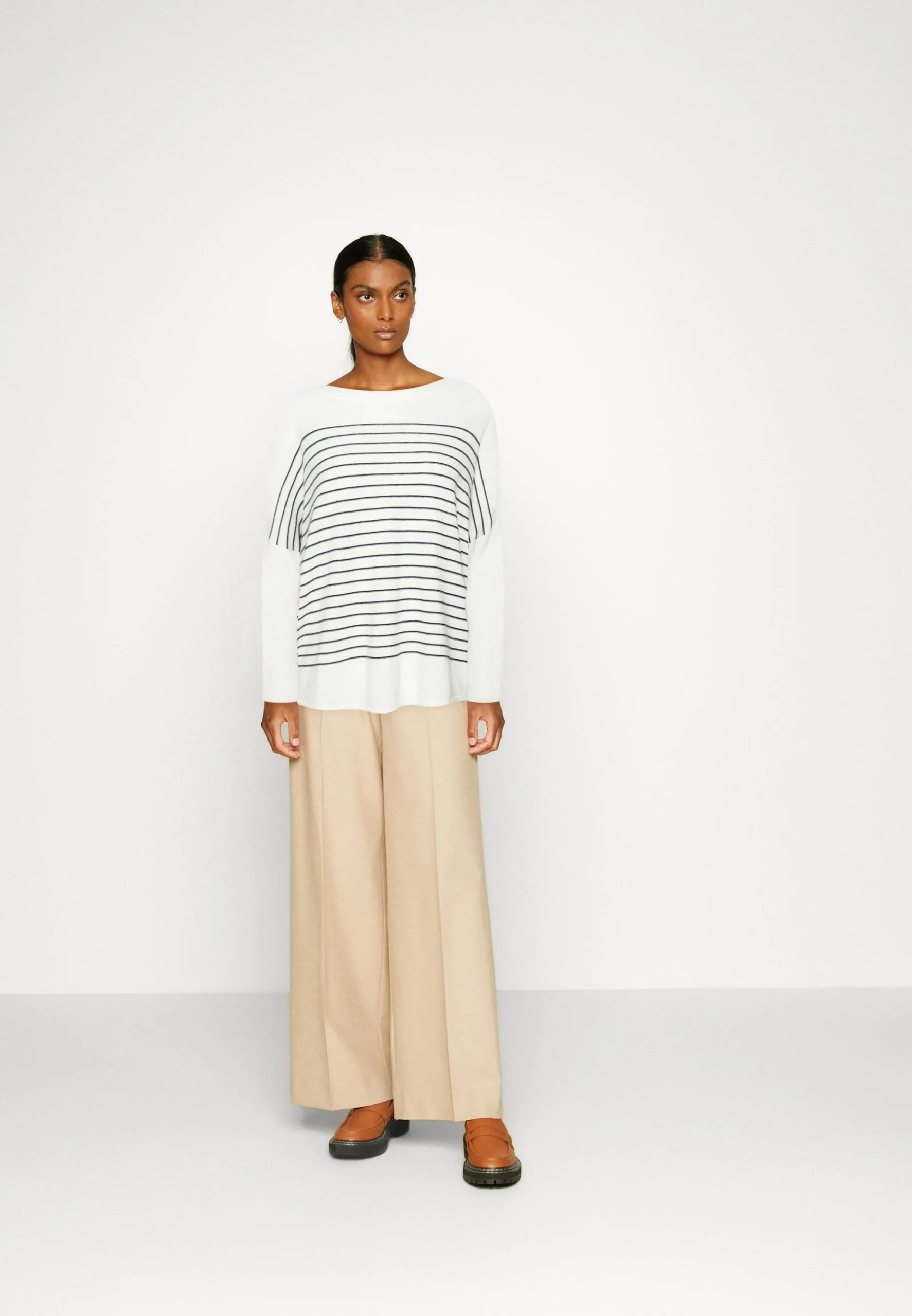 ESPRIT Striped - Strikkegenser - Off White 4 ESPRIT Striped - Strikkegenser - Off White - Bilde 2