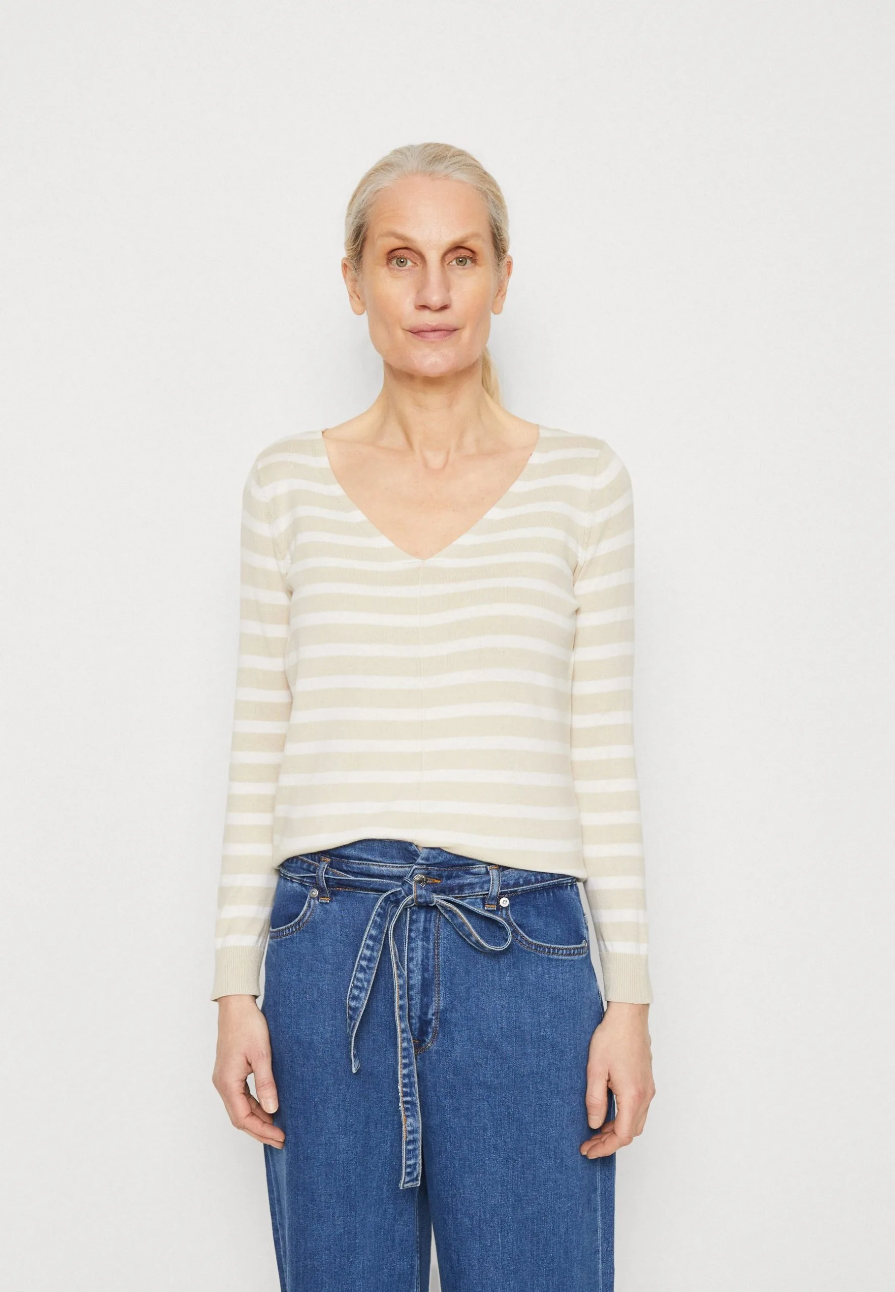 ESPRIT V Neck - Strikkegenser - Light Taupe 3 ESPRIT V Neck - Strikkegenser - Light Taupe