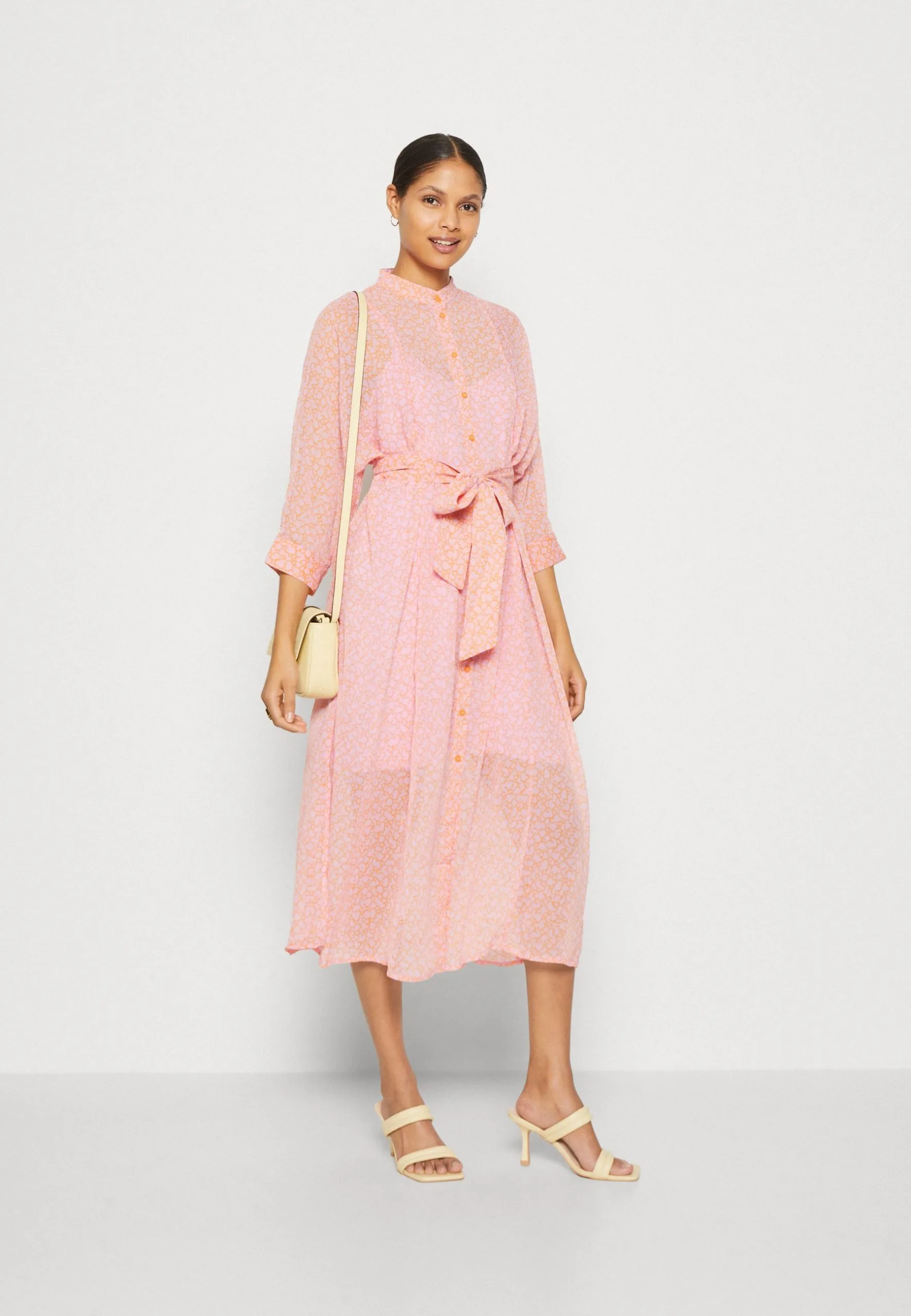 ESPRIT Skjortekjole - Lilac 4 ESPRIT Skjortekjole - Lilac - Bilde 2