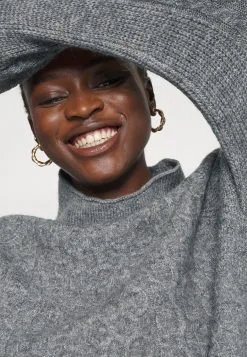 ESPRIT Cable- Strikkegenser - Medium Grey 13 ESPRIT Cable- Strikkegenser - Medium Grey -ESPRIT Butikk b803f16d449f4f16b6ea475e3cb48882