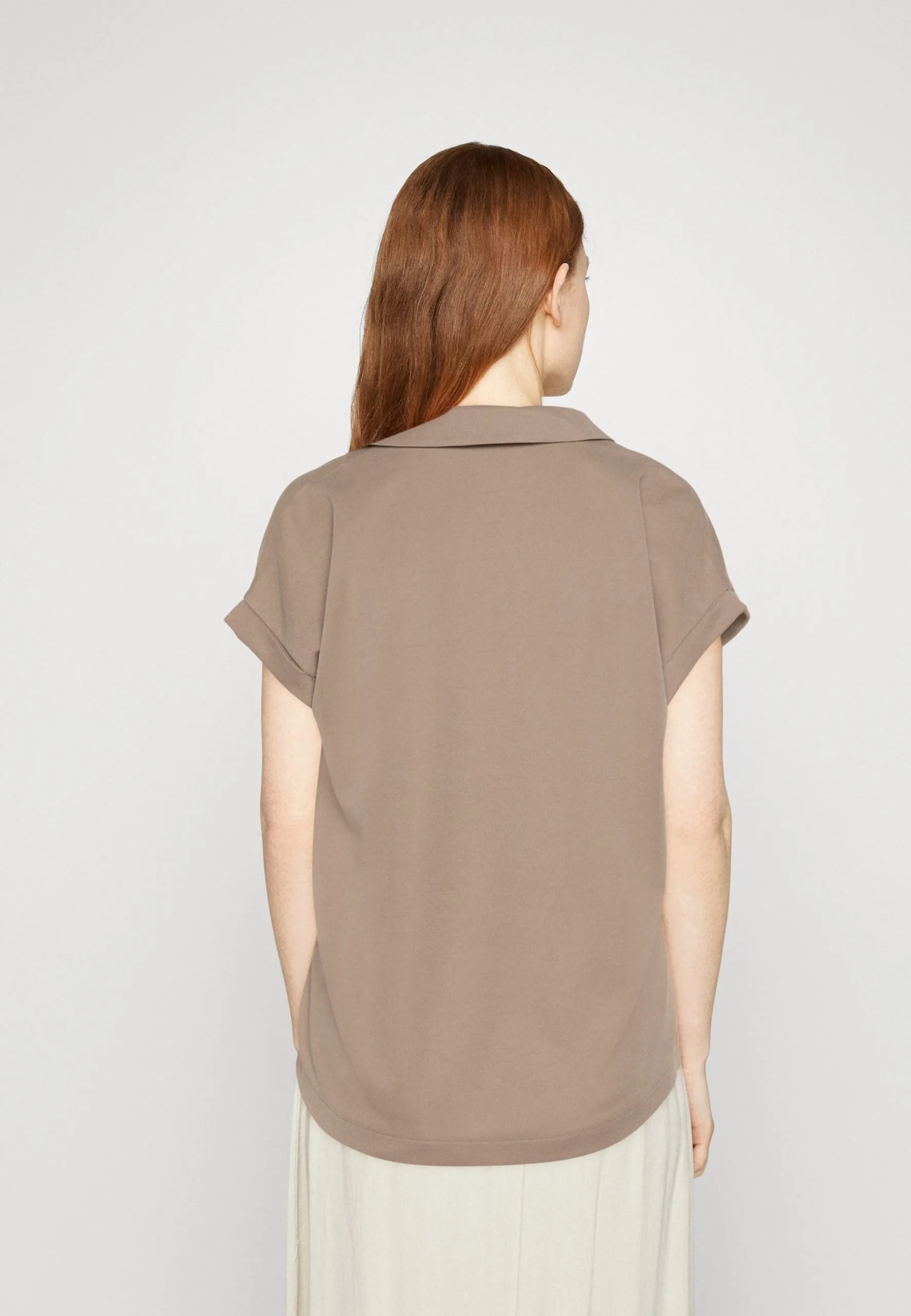 ESPRIT T-Shirts - Taupe 5 ESPRIT T-Shirts - Taupe - Bilde 3