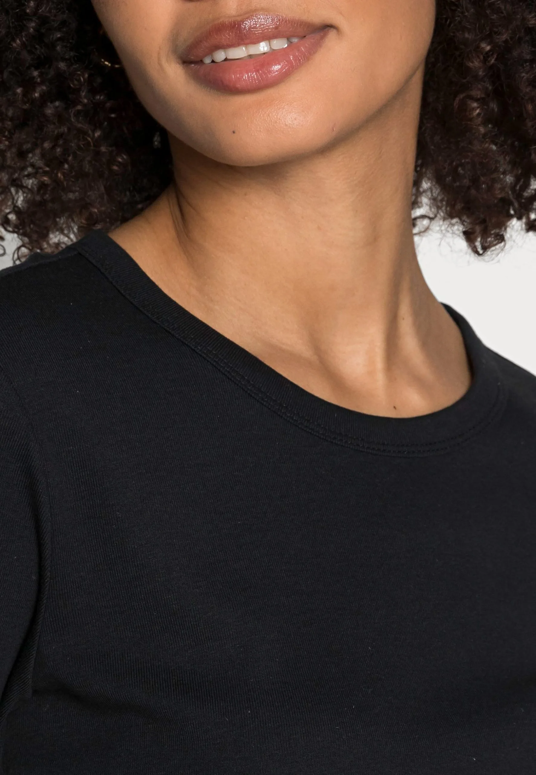 ESPRIT Core Crew - Topper Langermet - Black 7 ESPRIT Core Crew - Topper Langermet - Black - Bilde 5