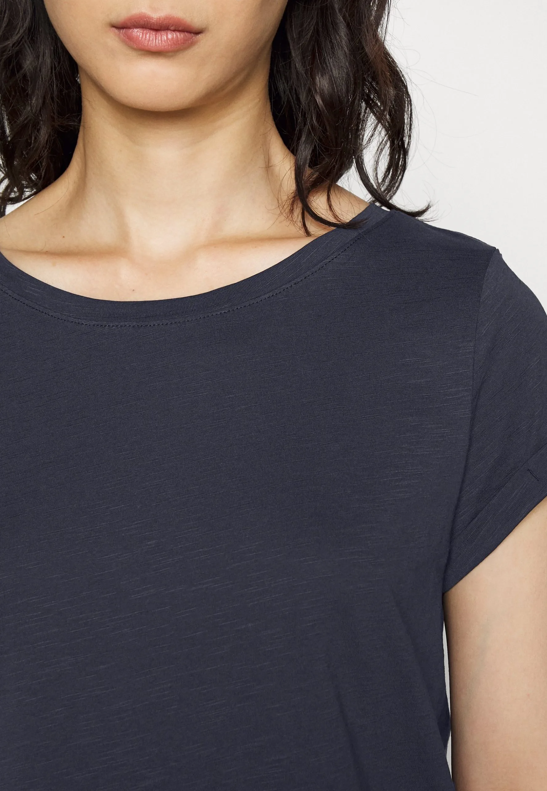 Edc By Esprit Slub Round Neck - T-Shirts - Navy 7 Edc By Esprit Slub Round Neck - T-Shirts - Navy - Bilde 5