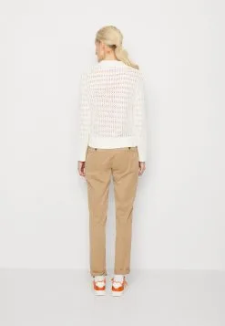 ESPRIT Struct Card - Cardigan - Off White 10 ESPRIT Struct Card - Cardigan - Off White -ESPRIT Butikk c73218cf9b5048519a47dc2ecdeb1c9c