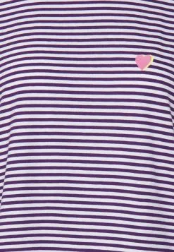 Edc By Esprit Tee - T-Shirts Med Print - Dark Purple 12 Edc By Esprit Tee - T-Shirts Med Print - Dark Purple -ESPRIT Butikk c85053e73e6a497ea8303ea2fe257962