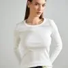 ESPRIT Roundneck - Topper Langermet - White 1 ESPRIT Roundneck - Topper Langermet - White -ESPRIT Butikk ce7d02f8ba254eef89690d466191cb42