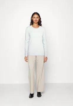 ESPRIT Roundneck- Strikkegenser - Light Blue 9 ESPRIT Roundneck- Strikkegenser - Light Blue -ESPRIT Butikk cf416b95dfc942caad93a42749eb991d