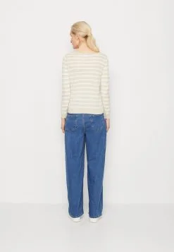 ESPRIT V Neck - Strikkegenser - Light Taupe 10 ESPRIT V Neck - Strikkegenser - Light Taupe -ESPRIT Butikk d1acefb033384b86b17305cf58e2612c