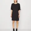 ESPRIT Dress- Jerseykjole - Black 2 ESPRIT Dress- Jerseykjole - Black -ESPRIT Butikk d9a13d9226b94856aff01bc248cf4379