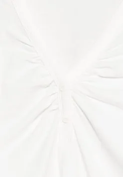 ESPRIT Peach - Topper Langermet - Off White 7 ESPRIT Peach - Topper Langermet - Off White -ESPRIT Butikk dc5ece1086a04ceb89b62aea8a476f53