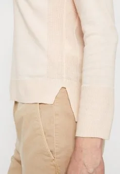 ESPRIT Roundneck- Strikkegenser - Pastel Pink 13 ESPRIT Roundneck- Strikkegenser - Pastel Pink -ESPRIT Butikk ddec5f17e60b4dafb7538937f920d113