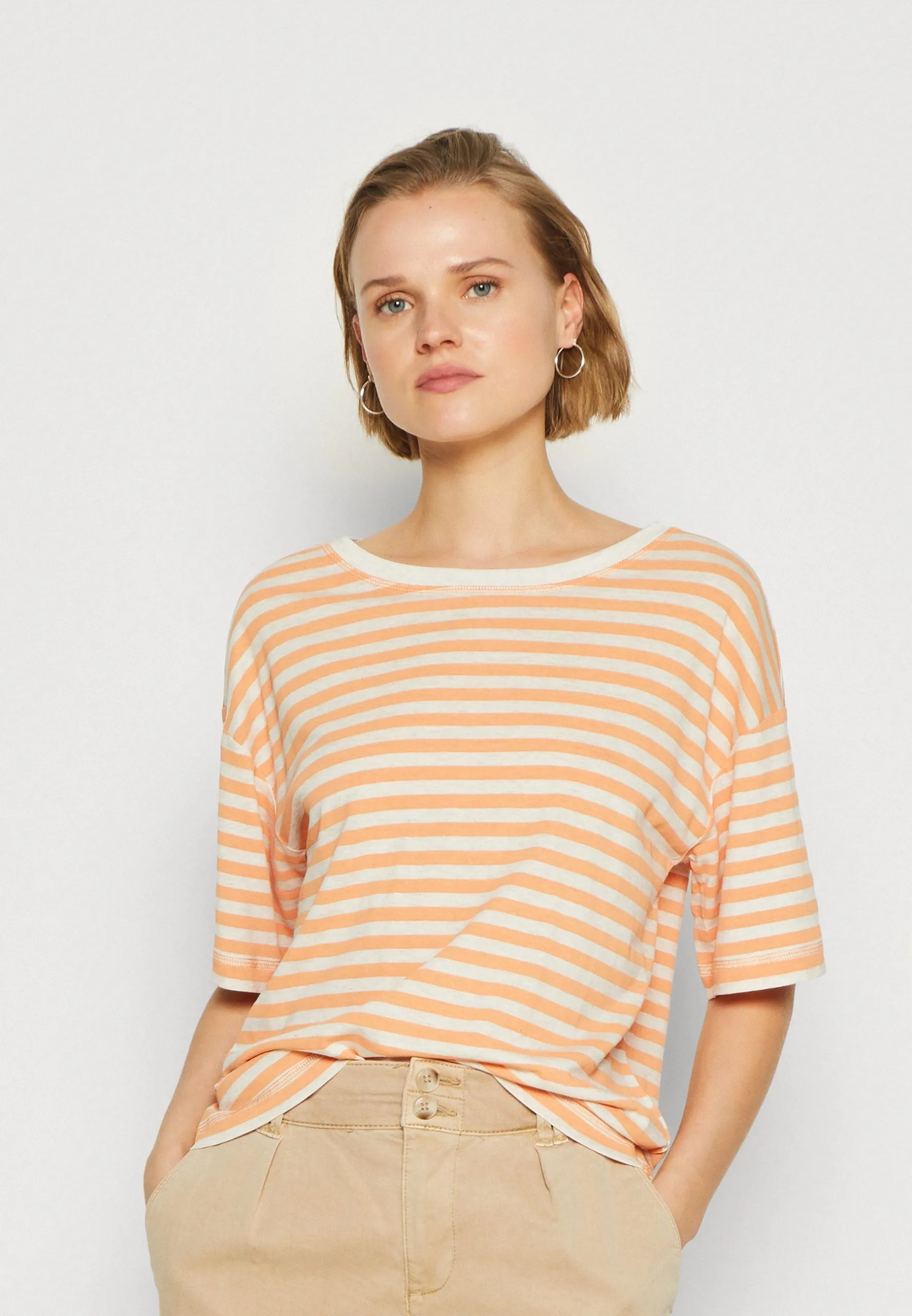 ESPRIT Boxy - T-Shirts Med Print - Orange 3 ESPRIT Boxy - T-Shirts Med Print - Orange