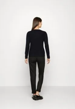 Edc By Esprit Basic Crewneck - Strikkegenser - Black 9 Edc By Esprit Basic Crewneck - Strikkegenser - Black -ESPRIT Butikk e25792b6598d404883aa67ce231e0714