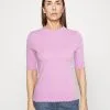 Edc By Esprit T-Shirts Med Print - Lilac -ESPRIT Butikk e29678c40b4841a69e8fa2cc69712a9a