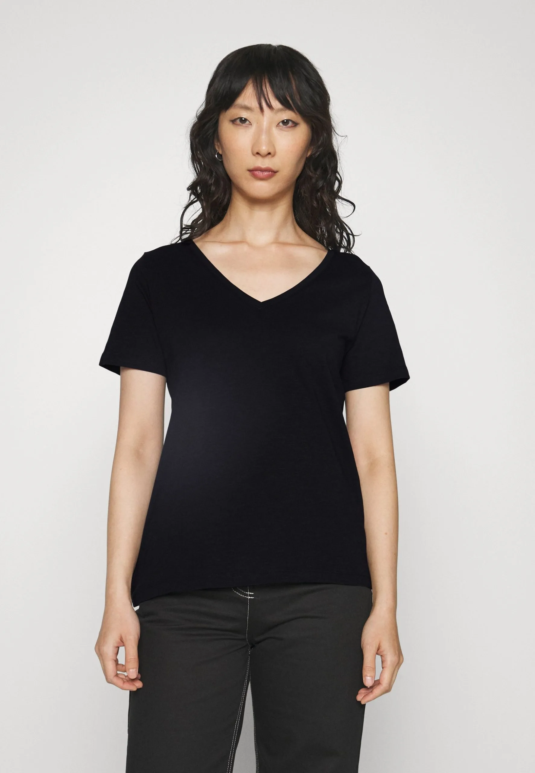 Edc By Esprit Slub V-Neck - T-Shirts - Black 3 Edc By Esprit Slub V-Neck - T-Shirts - Black