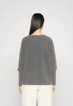 ESPRIT Badwing Roundneck - Strikkegenser - Medium Grey 10 ESPRIT Badwing Roundneck - Strikkegenser - Medium Grey -ESPRIT Butikk e605f0f58121434b95bb33c51fc6de18