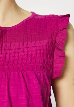 ESPRIT Mix - T-Shirts Med Print - Dark Pink 15 ESPRIT Mix - T-Shirts Med Print - Dark Pink -ESPRIT Butikk e6f70ee5245a450d84044b9bfb4f1bad