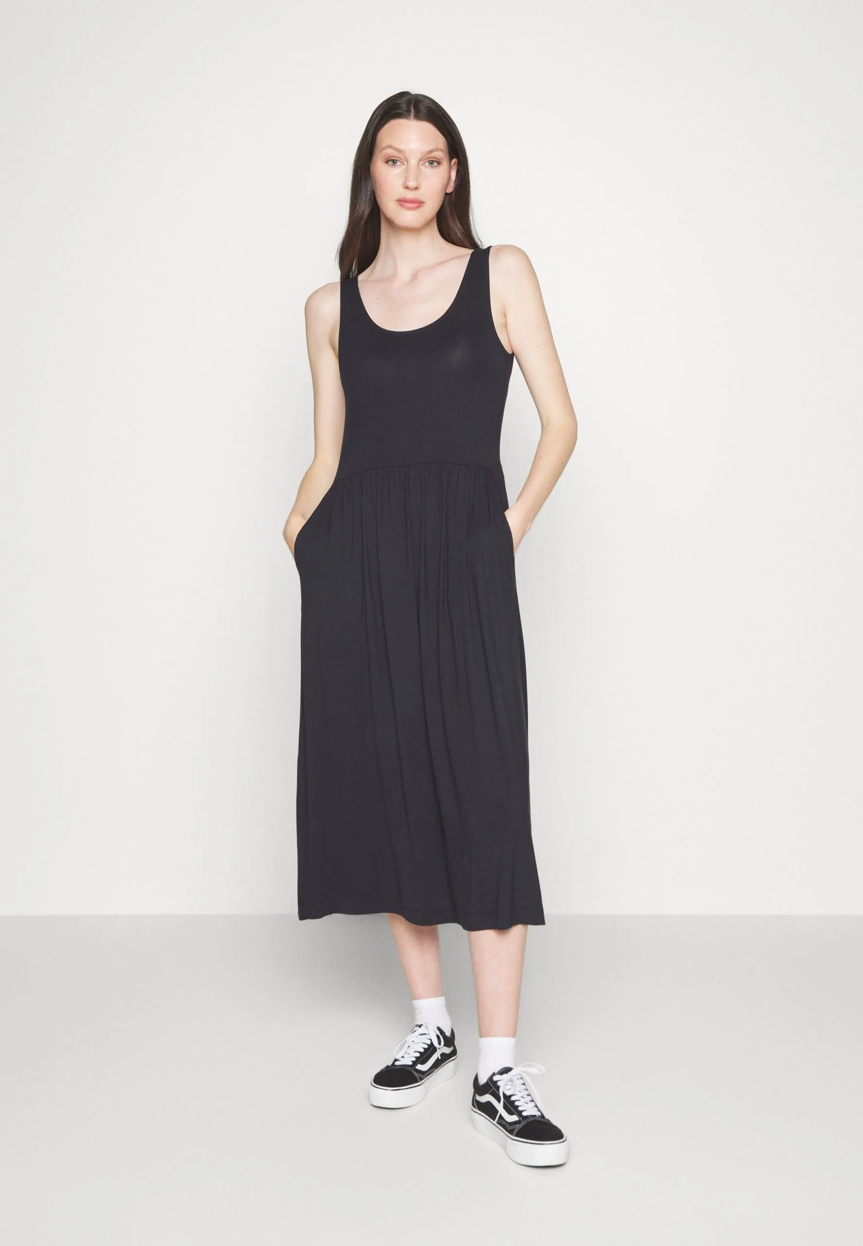 ESPRIT Cve City Dress - Jerseykjole - Black 5 ESPRIT Cve City Dress - Jerseykjole - Black - Bilde 3