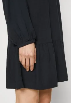 Edc By Esprit Raglandress - Kjole - Black -ESPRIT Butikk ee788b493d9b472497712ad9d3e7c3f4
