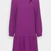 ESPRIT Kjole - Violet 2 ESPRIT Kjole - Violet -ESPRIT Butikk f579946cf9fd4b0392b30a3a26933334