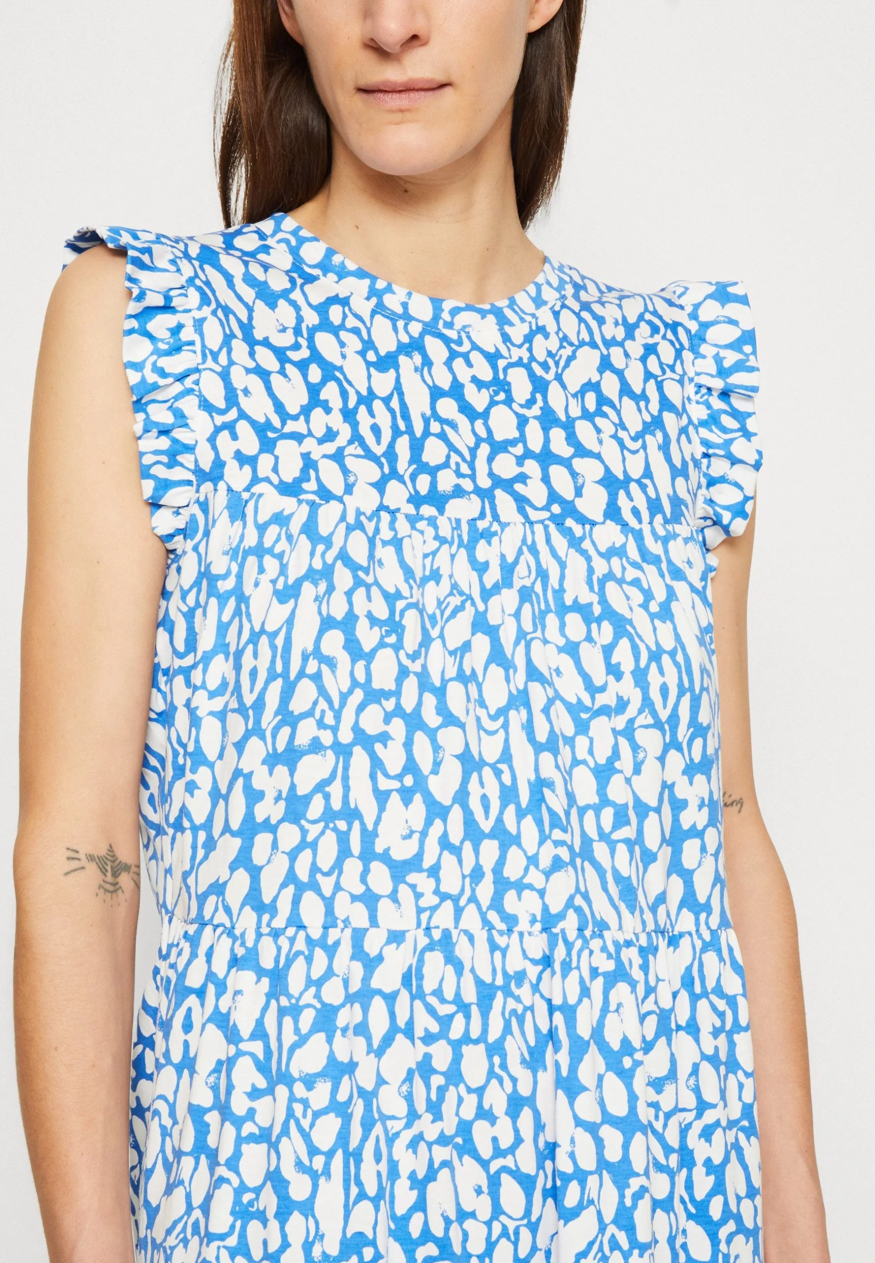 Edc By Esprit Printed - Kjole - Bright Blue 8 Edc By Esprit Printed - Kjole - Bright Blue - Bilde 6