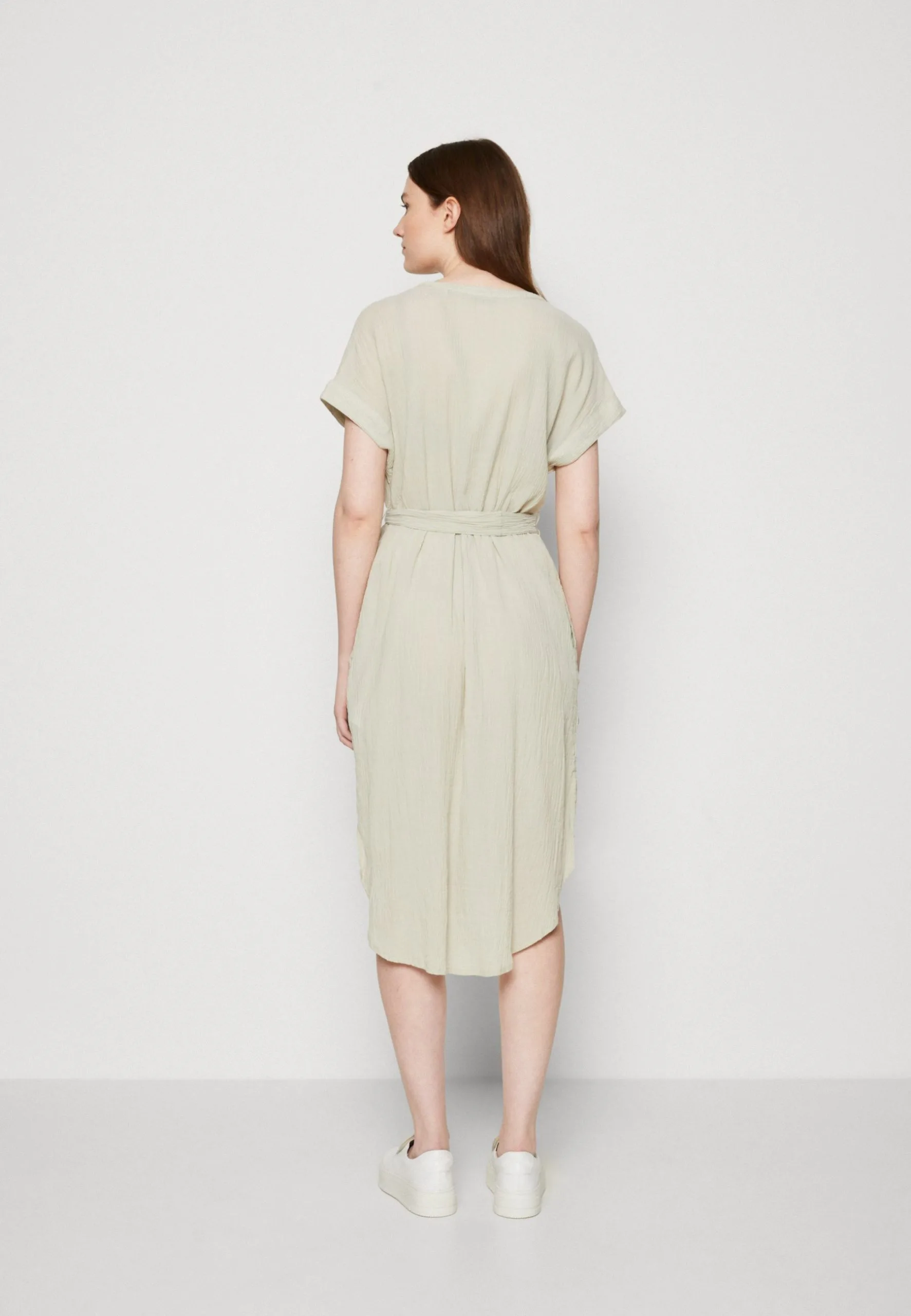 ESPRIT Dress- Kjole - Dusty Green 5 ESPRIT Dress- Kjole - Dusty Green - Bilde 3