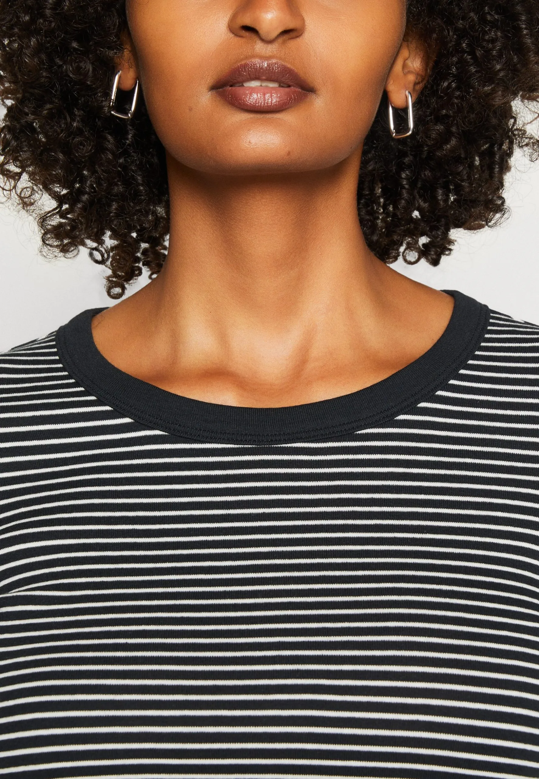 ESPRIT Roundneck Longsleeve - Topper Langermet - Navy 8 ESPRIT Roundneck Longsleeve - Topper Langermet - Navy - Bilde 6