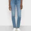 ESPRIT Jeans Slim Fit - Blue Light Wash 2 ESPRIT Jeans Slim Fit - Blue Light Wash -ESPRIT Butikk 128042cb55ac47b9b9cdf44deb0152f4
