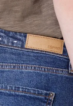 ESPRIT High Rise - Jeans Bootcut - Blue Medium Wash 11 ESPRIT High Rise - Jeans Bootcut - Blue Medium Wash -ESPRIT Butikk 1e4f9afacfd149e79d8a941b3fee7f6d