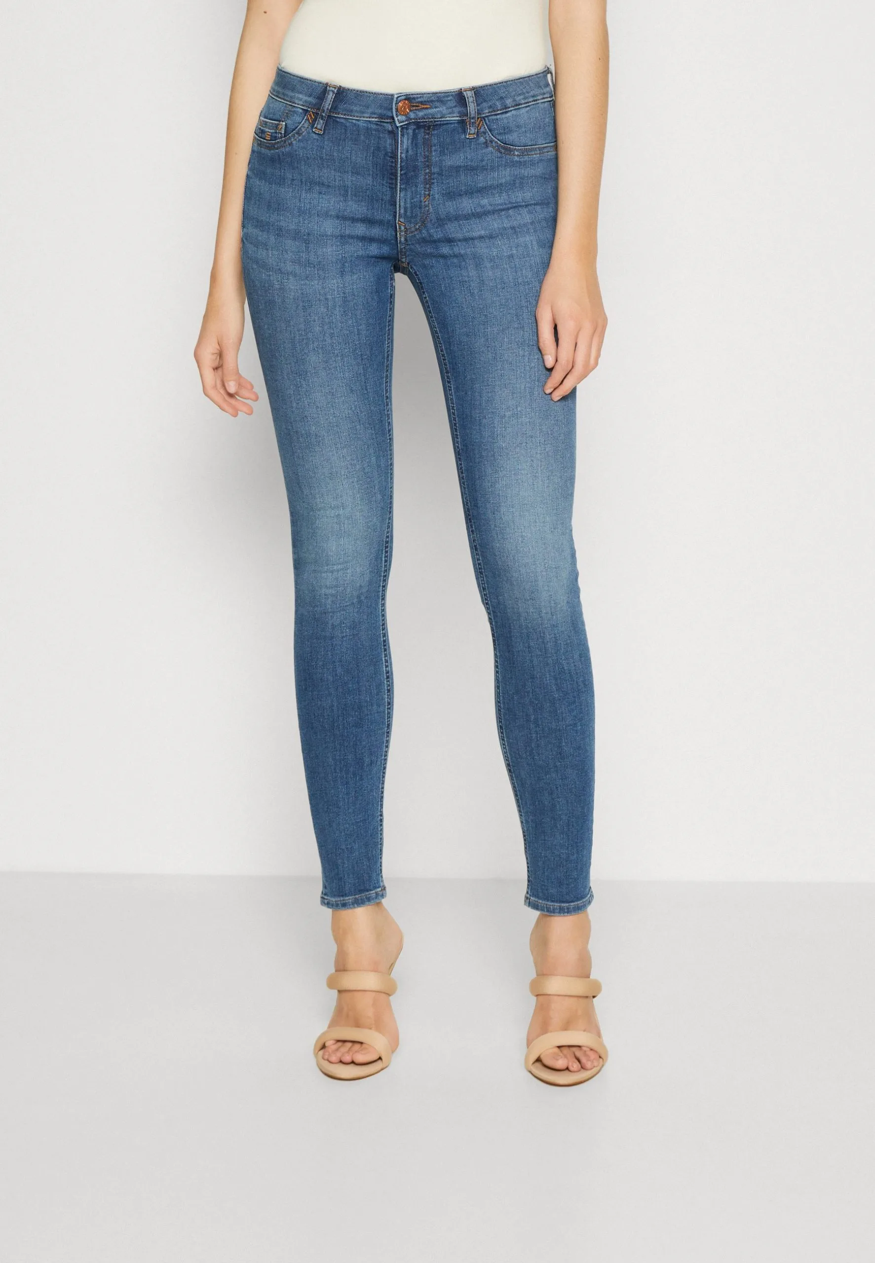 ESPRIT Jegging - Jeggings - Medin Mid Blue 3 ESPRIT Jegging - Jeggings - Medin Mid Blue