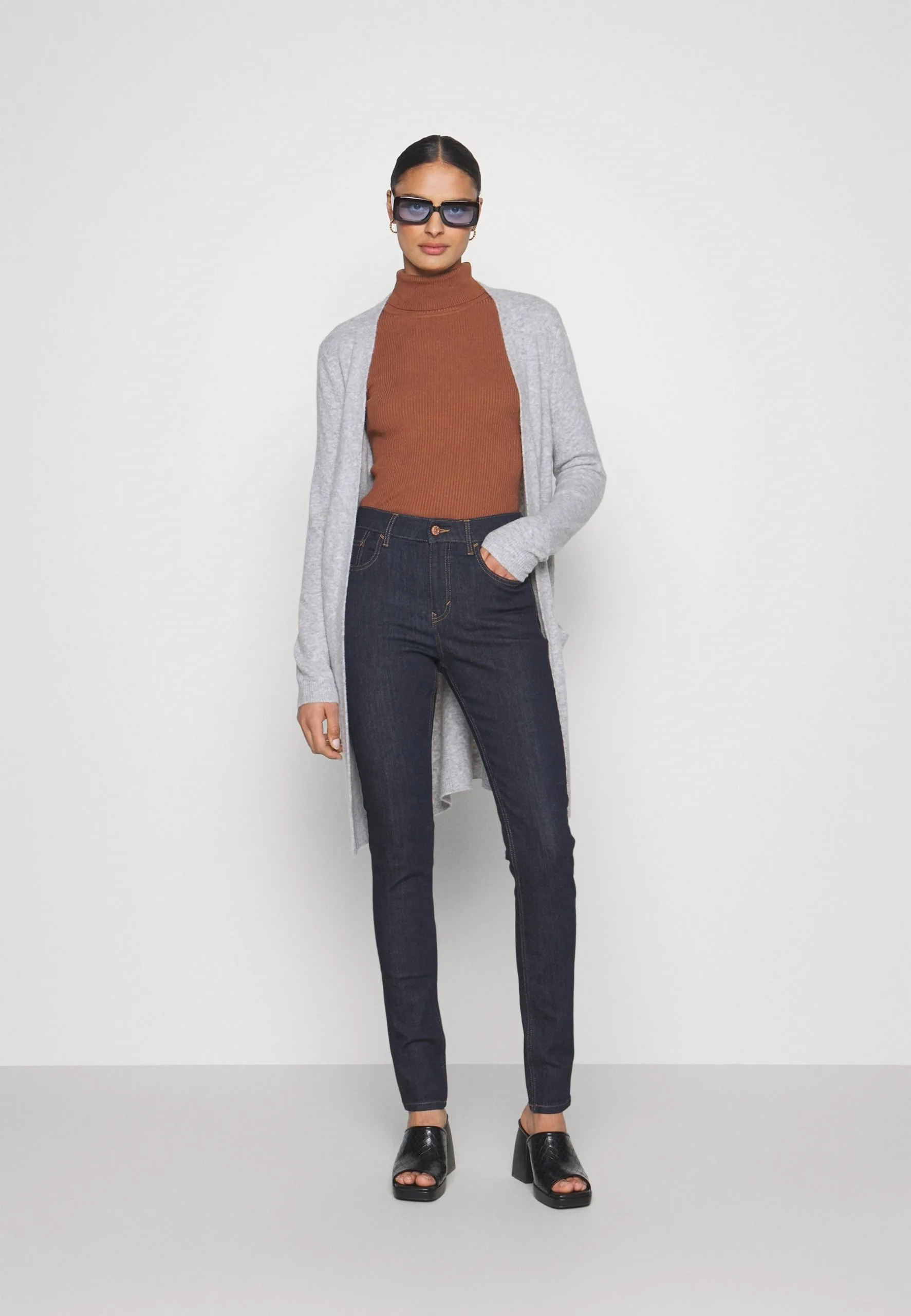 ESPRIT Jeans Skinny Fit - Saluda Rinse Blue 4 ESPRIT Jeans Skinny Fit - Saluda Rinse Blue - Bilde 2