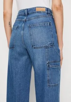 ESPRIT Jeans Relaxed Fit - Blue Medium Wash -ESPRIT Butikk 2ddac20973a14f0b8c473181a5da26b3